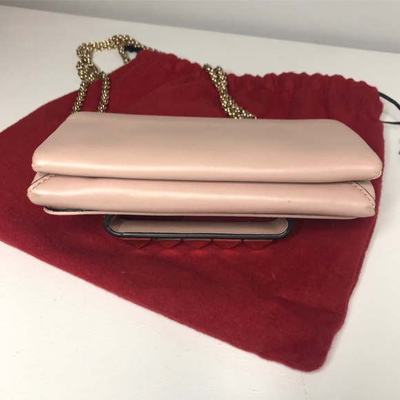 Valentino Garavani vavavoom clutch in light pink - Picture 5 of 6